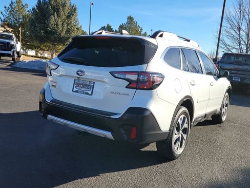 Used 2020 Subaru Outback Limited w/ Popular Package #2 image 3