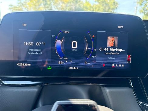Used 2026 Chevrolet Silverado EV Trail Boss AWD/4WD image 24