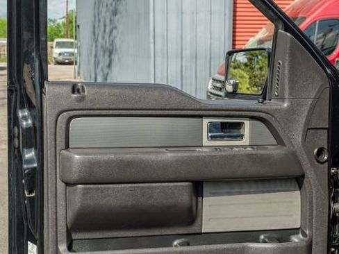 Used 2010 Ford F150 Raptor image 3