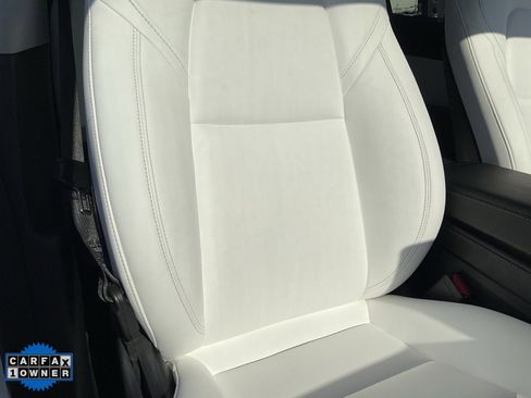 Used 2021 Tesla Model Y Long Range image 54