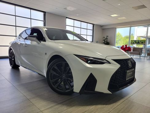 Certified 2025 Lexus IS 300 RWD image 8