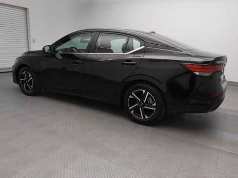 Used 2024 Nissan Sentra SV image 3