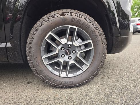 New 2026 GMC Terrain AT4 w/ Technology Package II AWD/4WD image 7