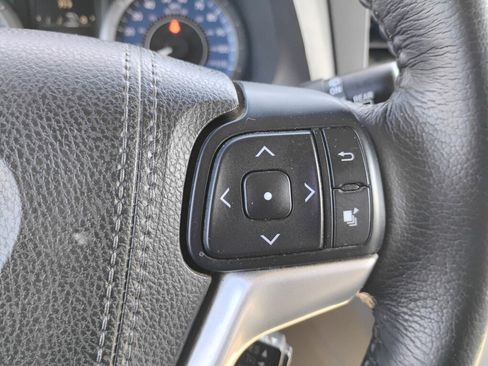 Used 2017 Toyota Sienna XLE AWD/4WD image 24