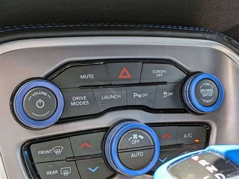 Used 2022 Dodge Challenger R/T Scat Pack RWD image 13