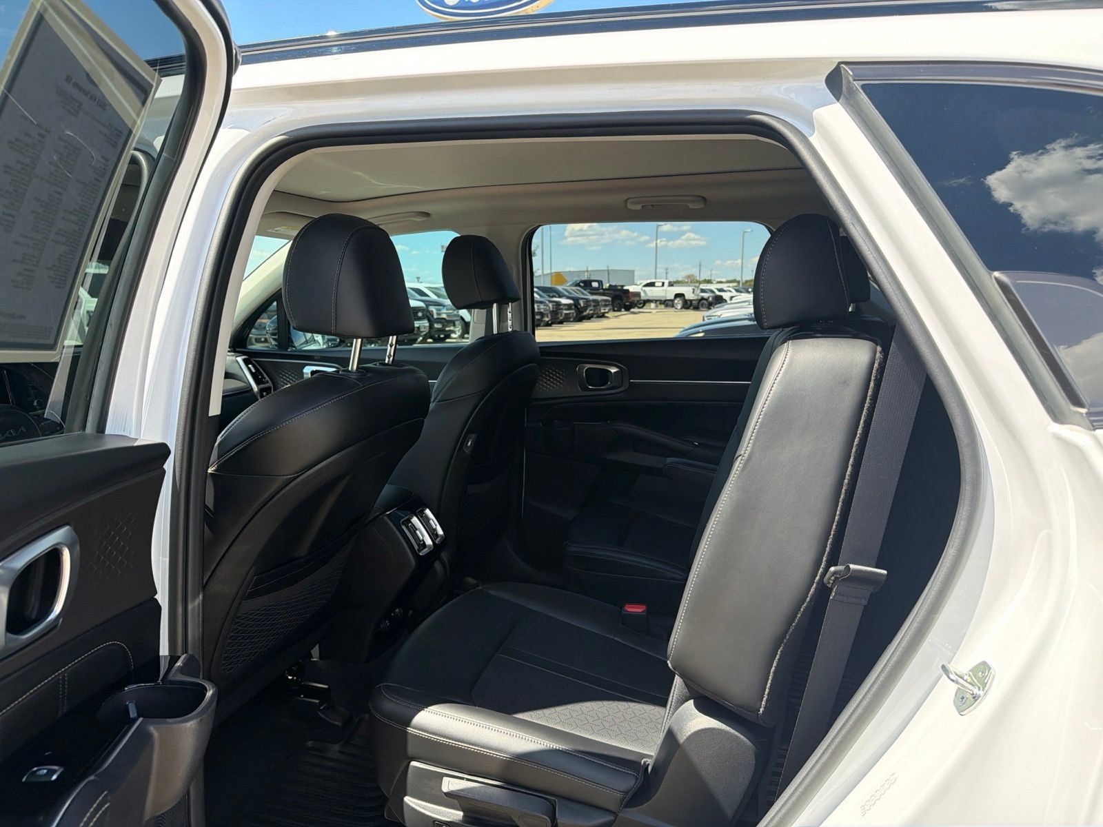 Used 2023 Kia Sorento SX FWD image 21