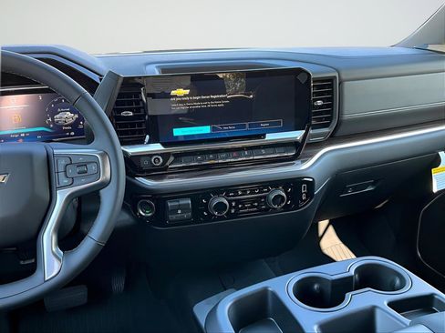 New 2026 Chevrolet Silverado 1500 LT AWD/4WD image 6