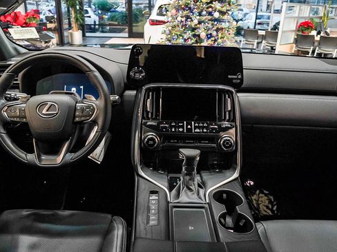 New 2026 Lexus LX 600 4WD w/ Luxury Package image 13