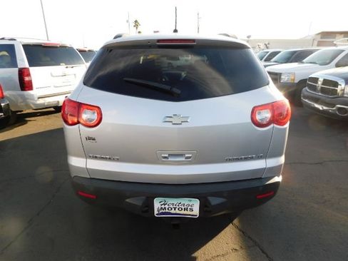 Used 2009 Chevrolet Traverse LT image 5