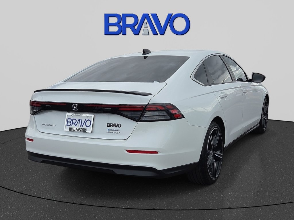 Used 2025 Honda Accord Sport image 4