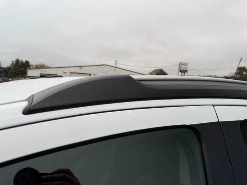 Used 2022 Buick Encore Preferred w/ Safety Package image 5