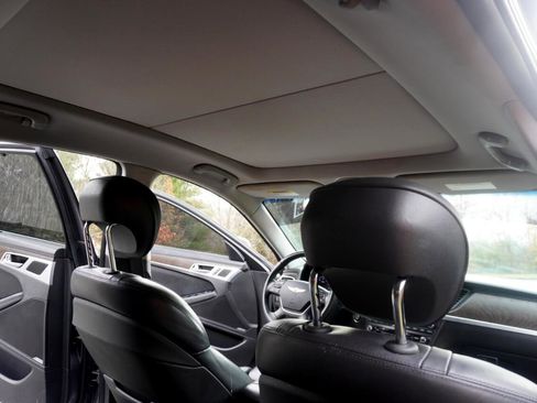 Used 2015 Hyundai Genesis 5.0 image 26