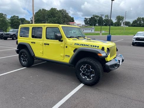 Used 2023 Jeep Wrangler Unlimited Rubicon 4xe w/ Cold Weather Group AWD/4WD image 7