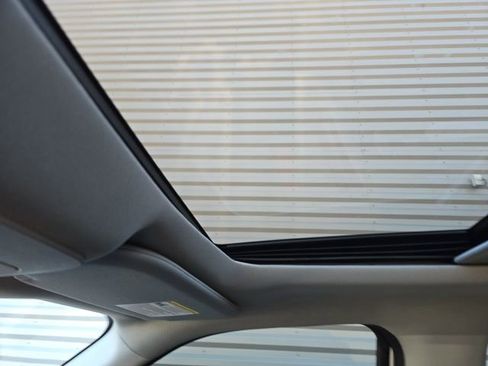 Used 2021 Ford F150 Lariat w/ Equipment Group 502A High image 14