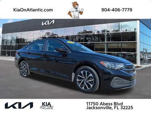 Used 2024 Volkswagen Jetta S image 1