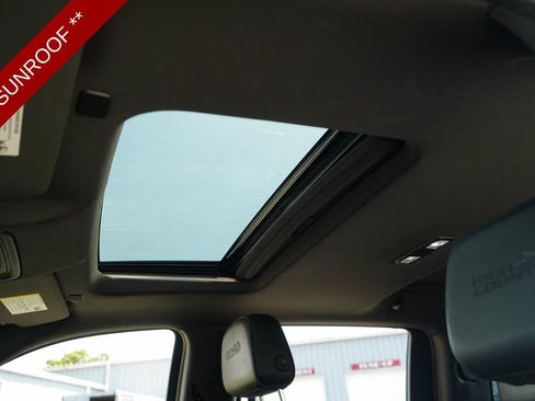 Used 2021 Chevrolet Silverado 1500 High Country AWD/4WD image 13