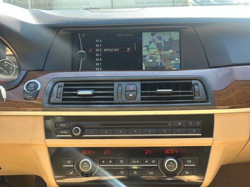 Used 2012 BMW 528i Sedan image 17