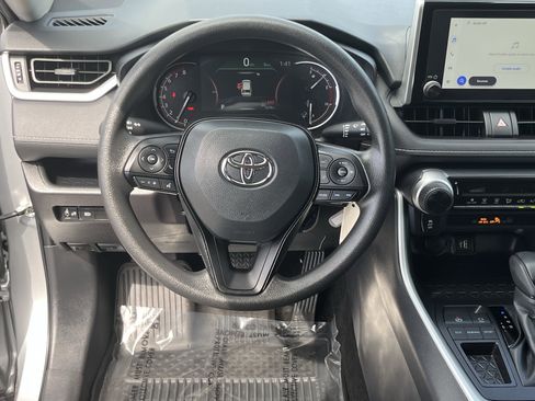 Used 2025 Toyota RAV4 LE image 12