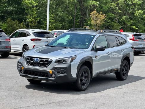 Used 2025 Subaru Outback Wilderness w/ Wilderness Package AWD/4WD image 2
