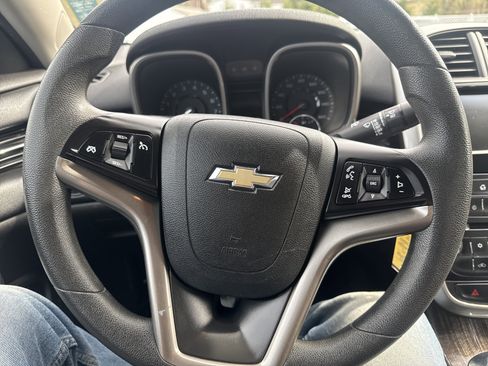 Used 2015 Chevrolet Malibu LT image 22
