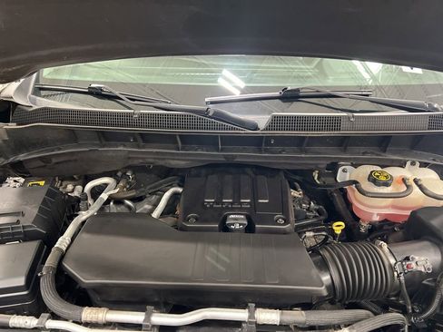 Used 2023 Chevrolet Silverado 1500 LT image 17