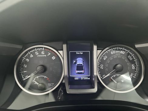 Used 2019 Toyota Tacoma Limited RWD image 16