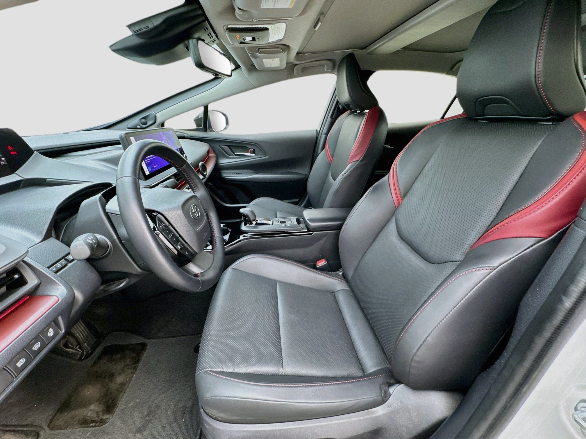 Used 2024 Toyota Prius Prime Premium w/ Advanced Technology Package FWD image 13
