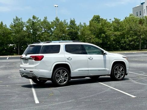 Used 2018 GMC Acadia Denali w/ Technology Package FWD image 8