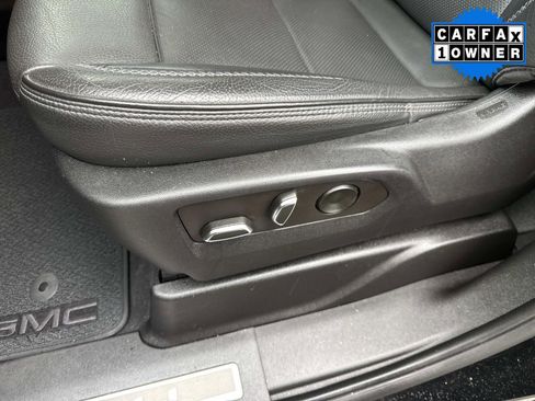 Used 2023 GMC Yukon XL Denali w/ Advanced Technology Package image 26