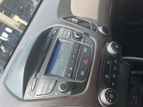 Used 2015 Hyundai Tucson GLS FWD image 11