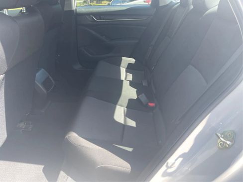 Used 2018 Honda Accord LX image 9