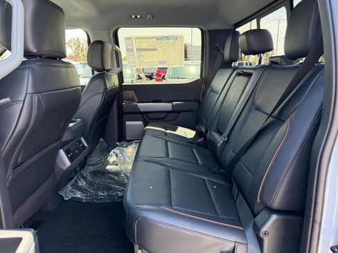 New 2026 Ford F350 Lariat w/ Black Appearance Package AWD/4WD image 16