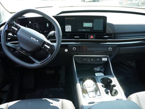 New 2027 Kia Carnival SX Prestige FWD image 15