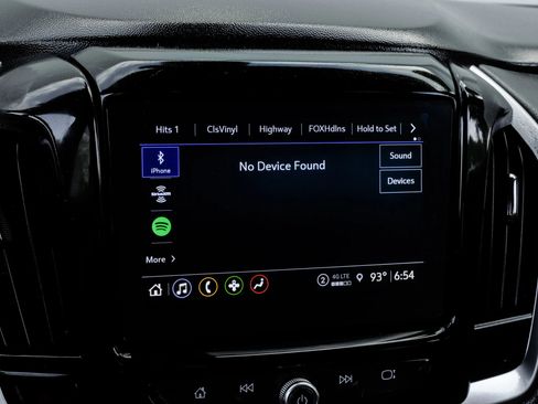 Used 2022 Chevrolet Traverse LT FWD image 35