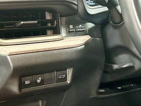 Used 2024 Toyota Grand Highlander Limited AWD/4WD image 8