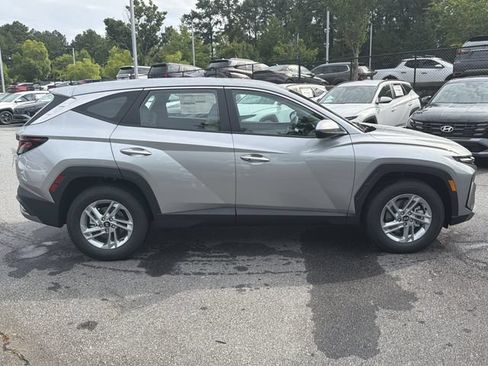 New 2026 Hyundai Tucson SE FWD image 9