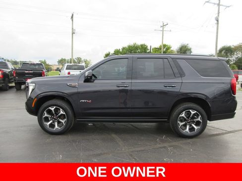 Used 2025 GMC Yukon AT4 w/ AT4 Premium Package AWD/4WD image 11