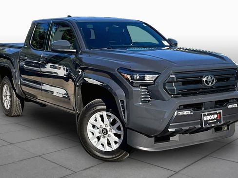 Certified 2026 Toyota Tacoma SR5 AWD/4WD image 3