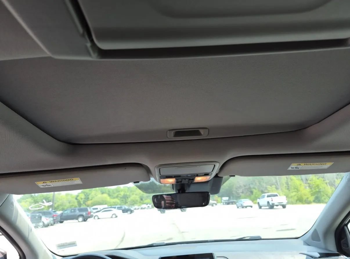Used 2018 Honda Odyssey Elite image 8