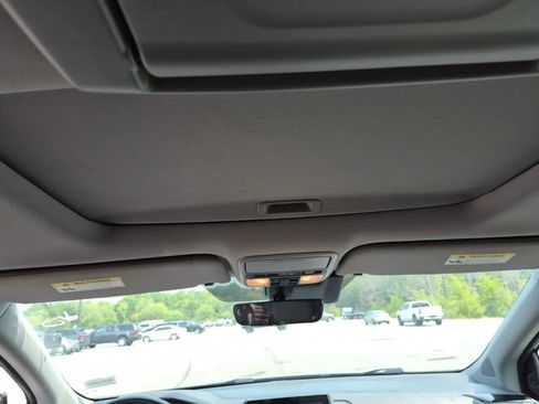 Used 2018 Honda Odyssey Elite image 8
