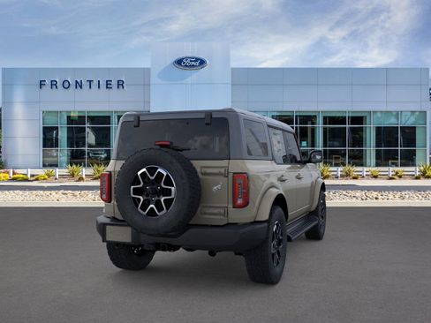 New 2025 Ford Bronco Outer Banks image 8