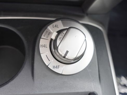 Used 2018 Toyota 4Runner Limited image 29