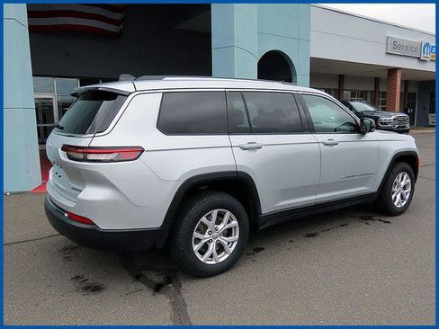 Used 2022 Jeep Grand Cherokee L Limited AWD/4WD image 7