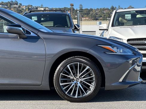 Used 2024 Lexus ES 350 w/ Premium Package FWD image 33