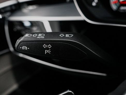 Used 2023 Audi A8 L 3.0T w/ Luxury Package image 22