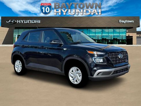 New 2026 Hyundai Venue SE image 10