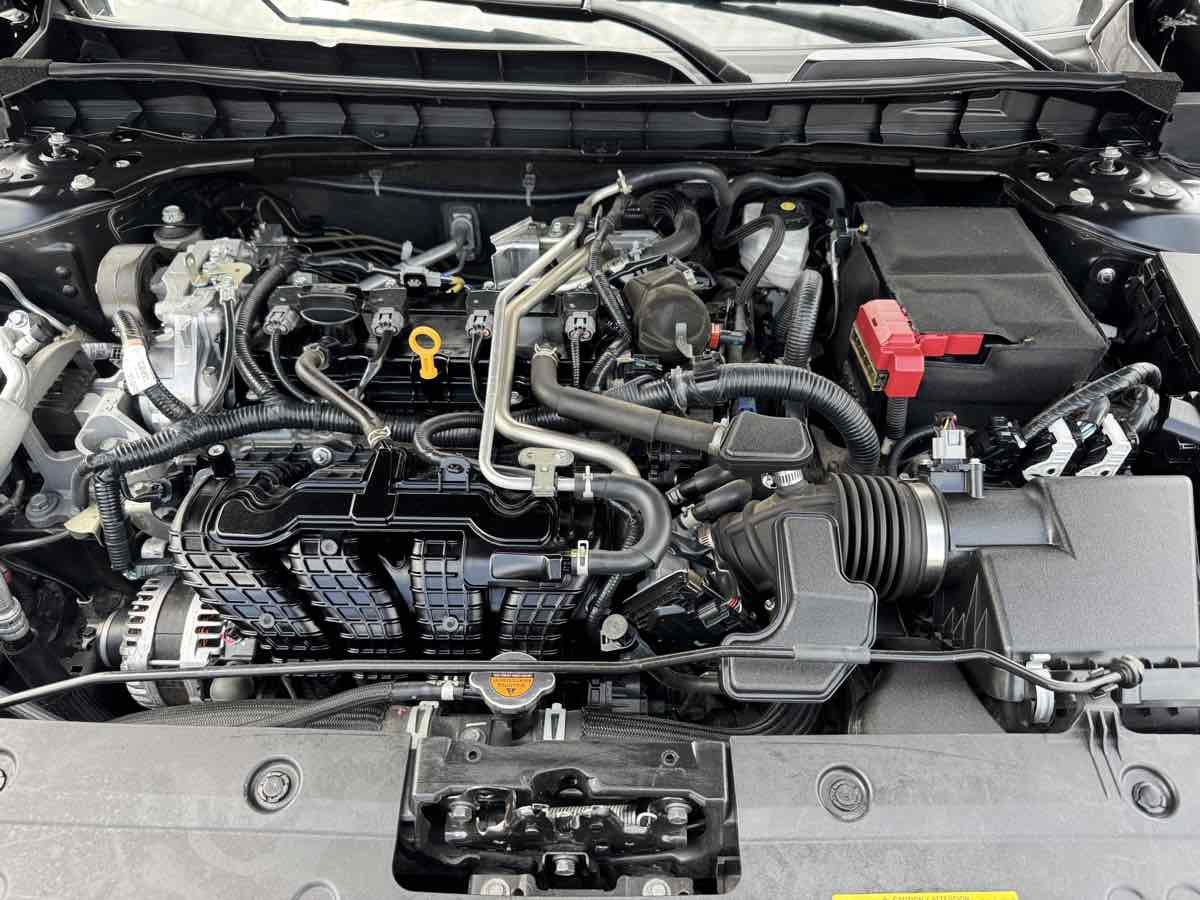 Used 2021 Nissan Altima 2.5 SR FWD image 8