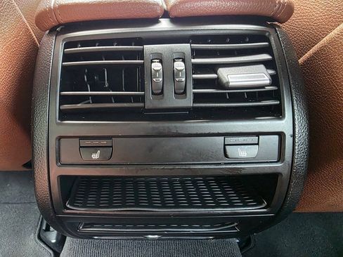 Used 2016 BMW 528i xDrive Sedan AWD/4WD image 32