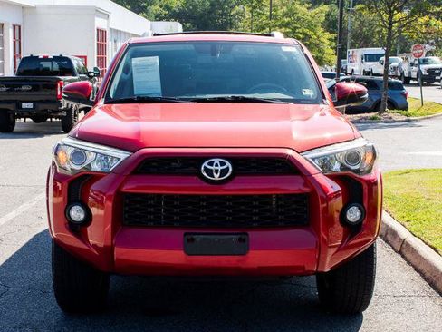 Used 2017 Toyota 4Runner SR5 Premium AWD/4WD image 2