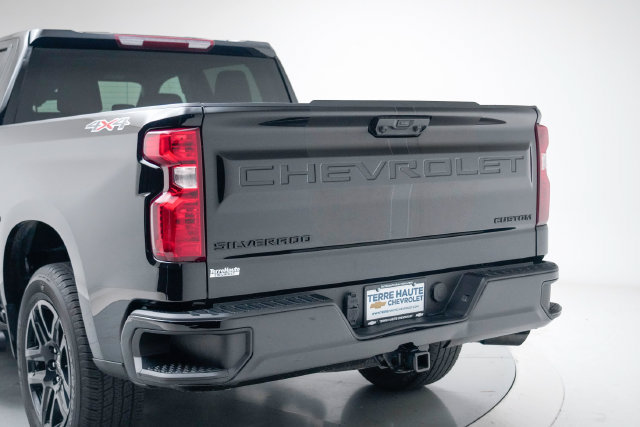 Used 2026 Chevrolet Silverado 1500 Custom w/ Rally Edition AWD/4WD image 5